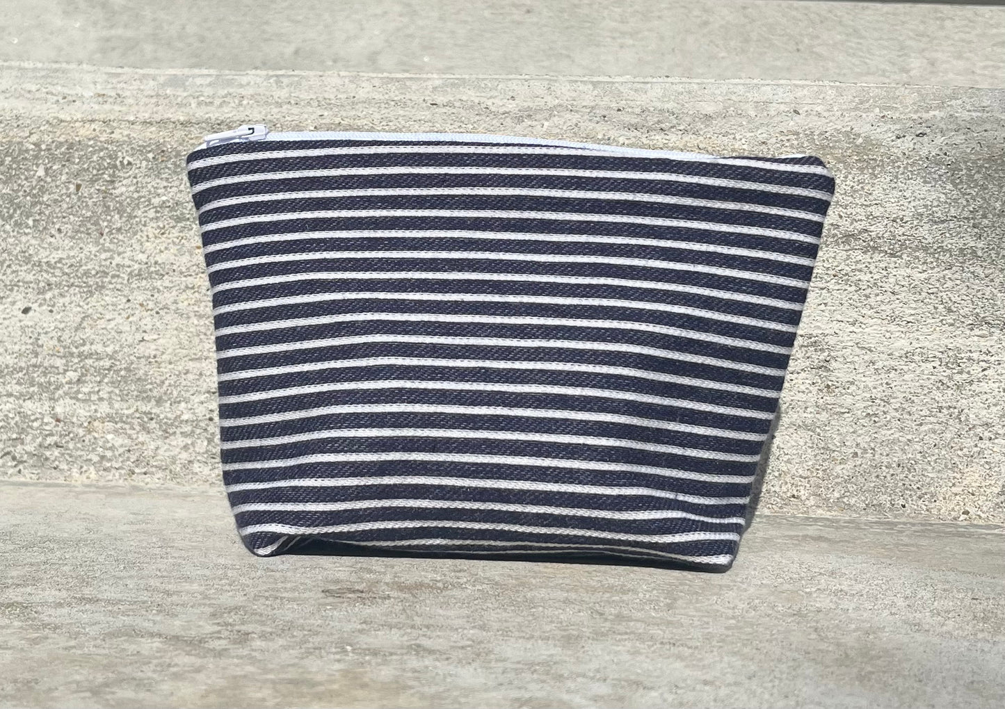 Trousse rayé
