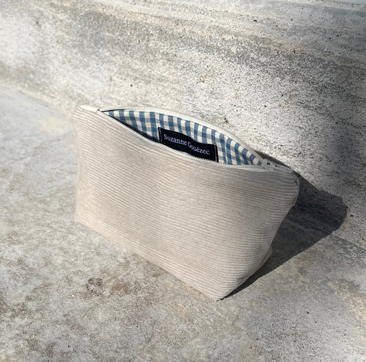 Trousse velours crème