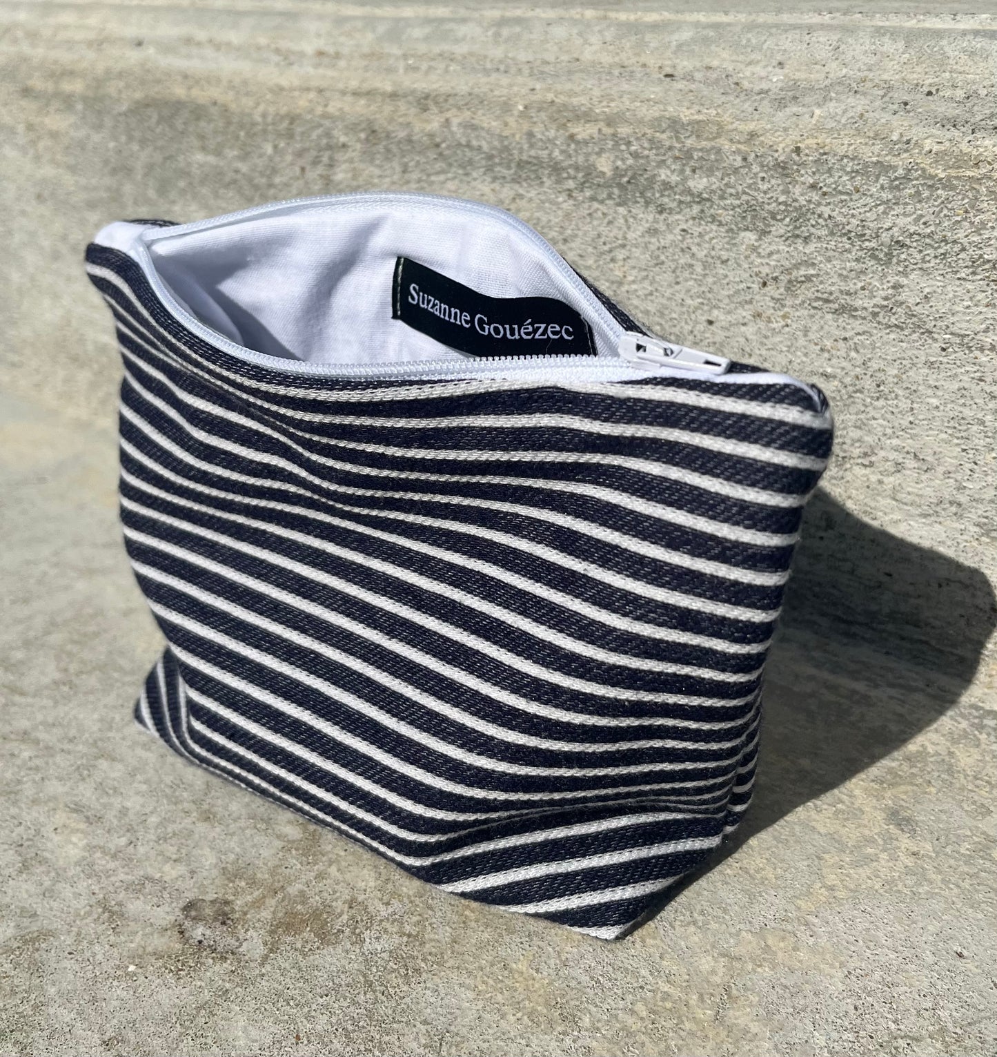 Trousse rayé