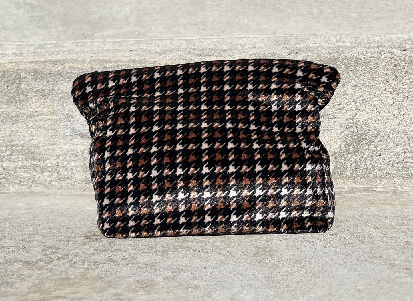 Trousse marron et rose douce